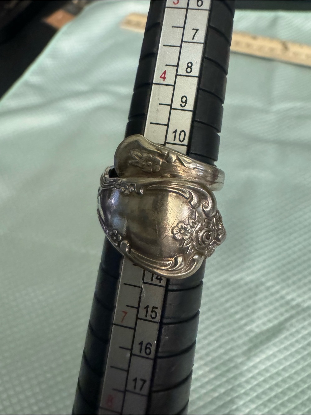 Vintage Oneida Silver Floral Spoon Ring Sz 5 - Picture 8 of 8